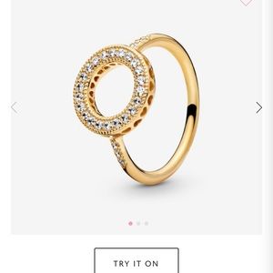 Pandora Sparkling Halo Ring (Rose Gold)